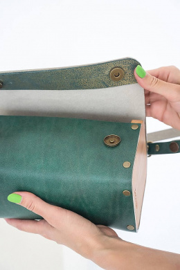 Сумки и рюкзаки Because KVADRO IZUMRUD