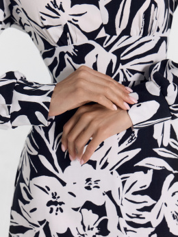 Платья Mark Formelle 152512/24-30360П-8 белые_цветы_на_черном