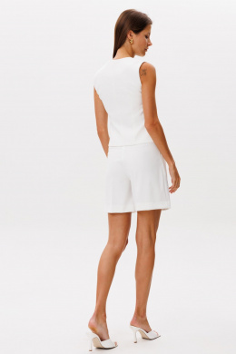 Жилеты THE NAME 2397 молочный