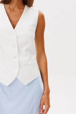 Жилеты THE NAME 2397 молочный