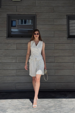 Жилеты DNM 039 молочный