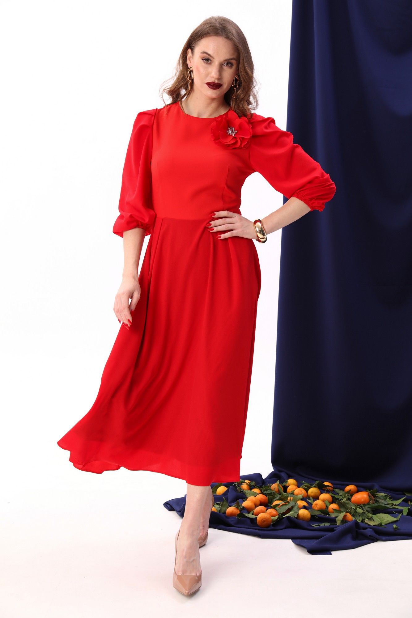 
Брошь, платье NikVa 416-6 красный