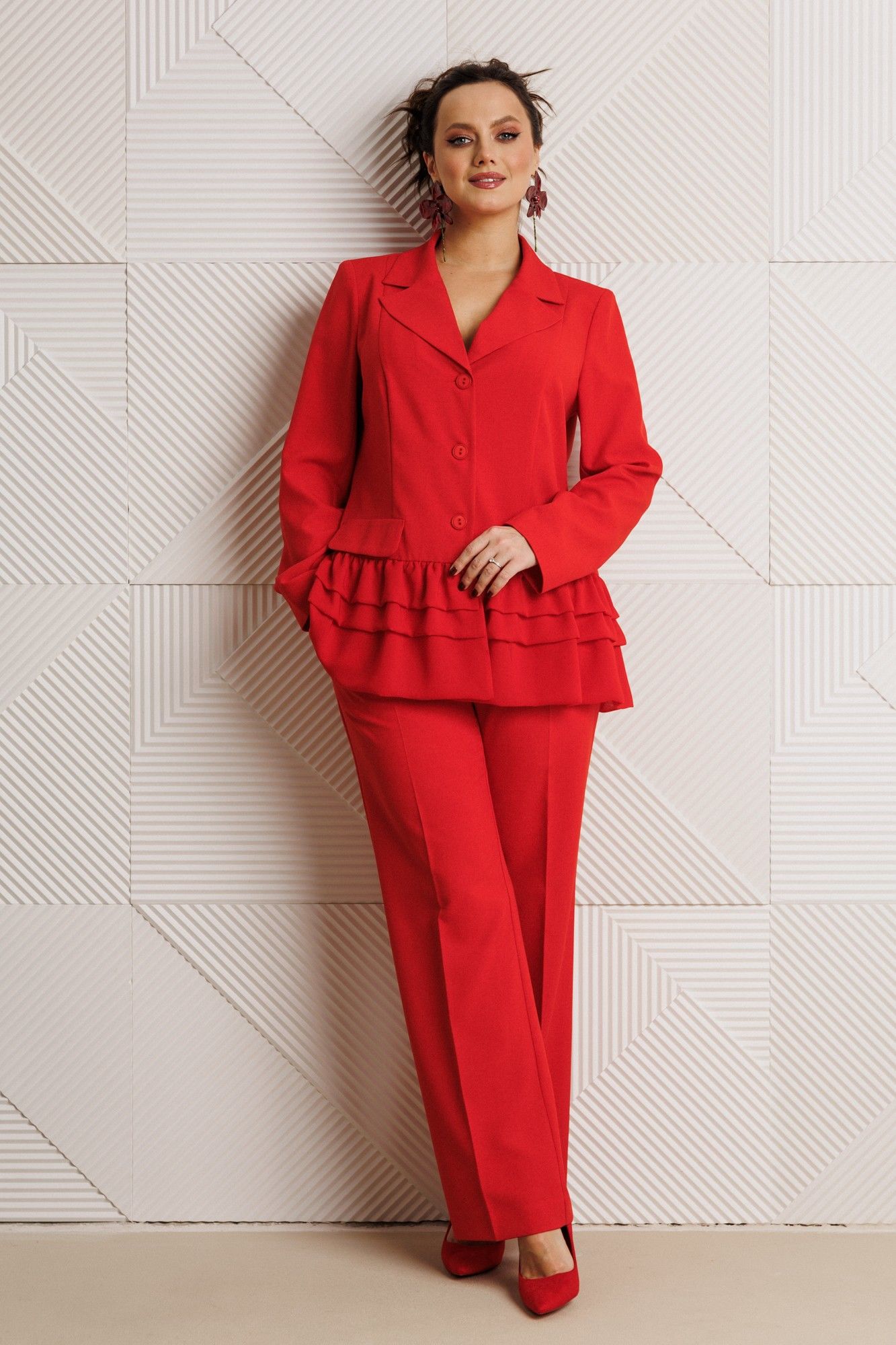 
Брюки, жакет Mubliz 311 красный