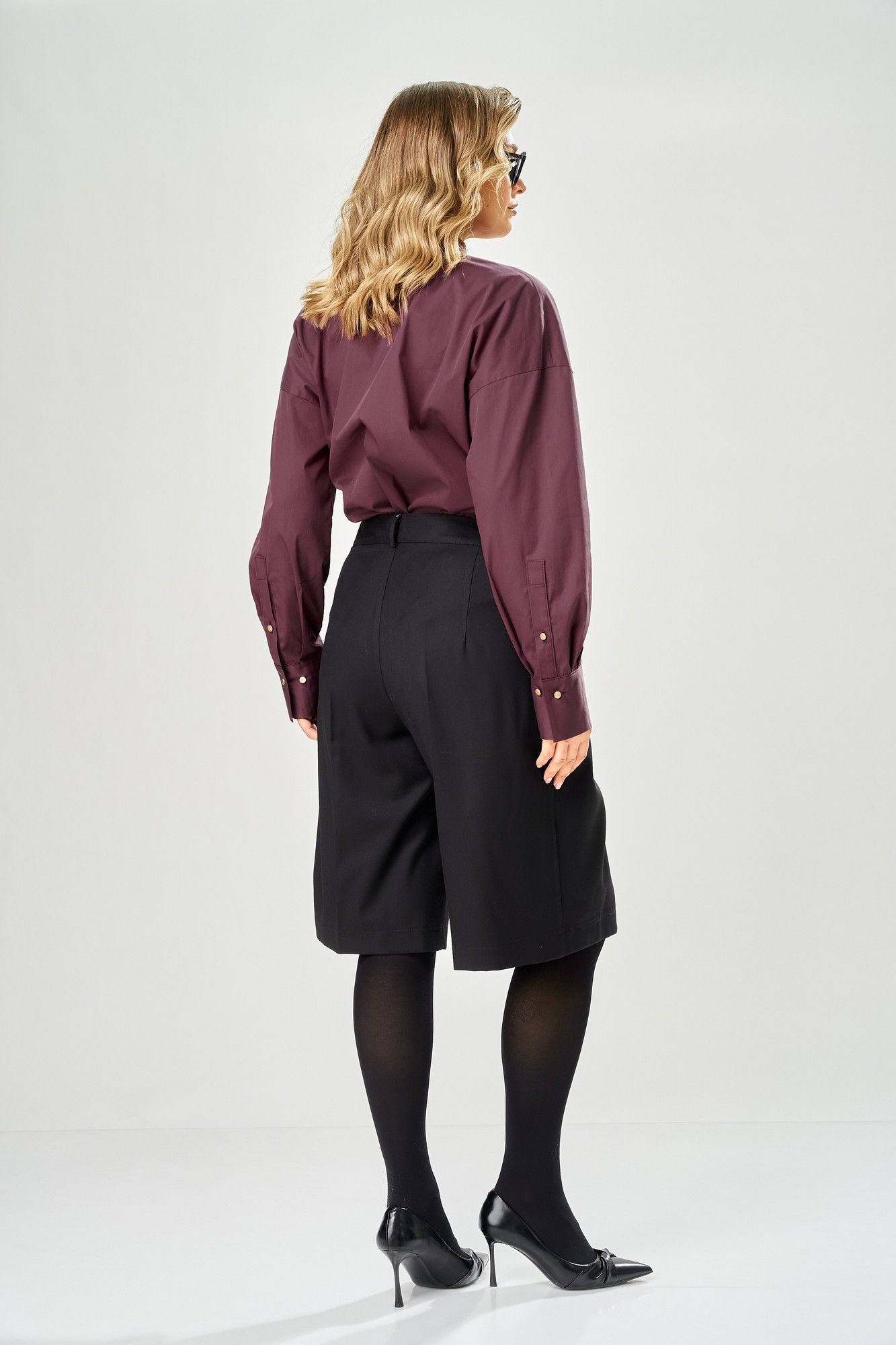 Шорты бермуды прямого кроя с поясом на резинке AVA fashion М-236 черный 10
