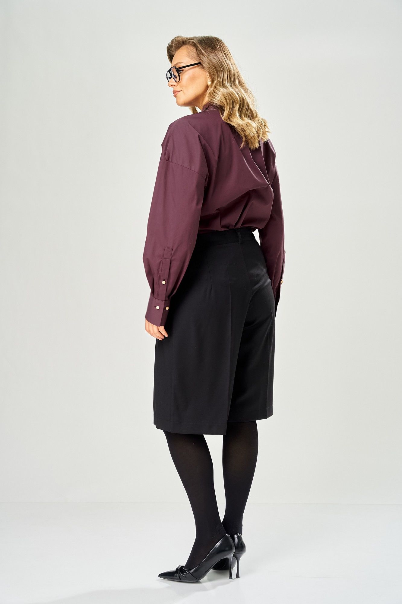 Шорты бермуды прямого кроя с поясом на резинке AVA fashion М-236 черный 8