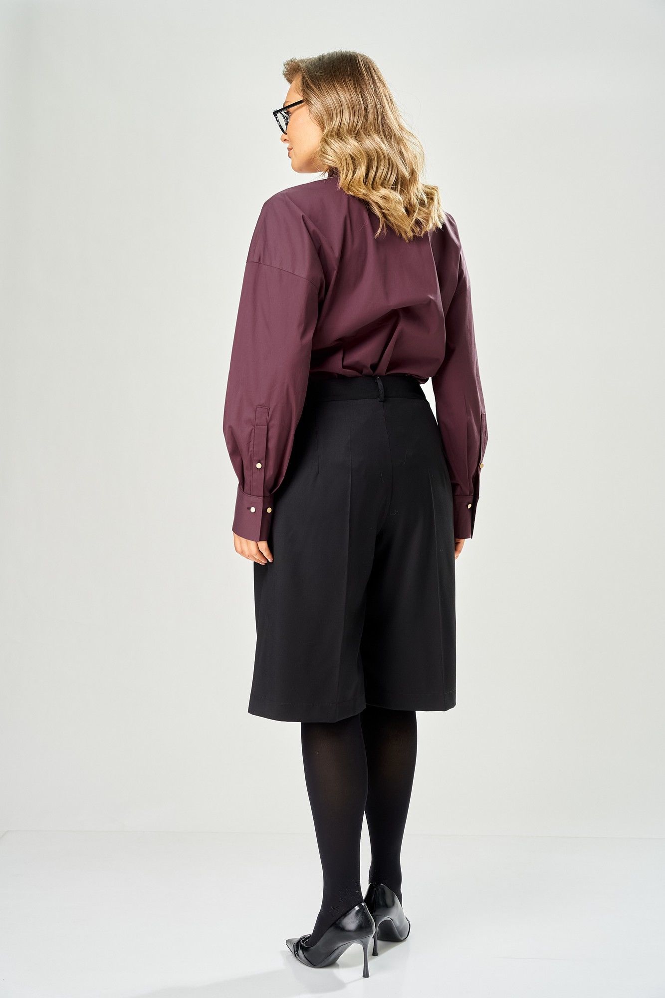 Шорты бермуды прямого кроя с поясом на резинке AVA fashion М-236 черный 7