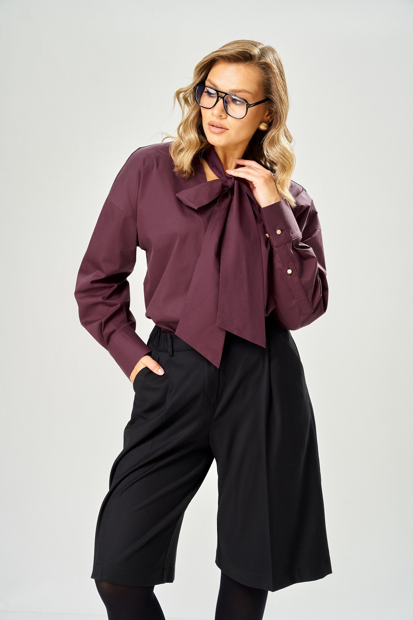 Шорты бермуды прямого кроя с поясом на резинке AVA fashion М-236 черный 6