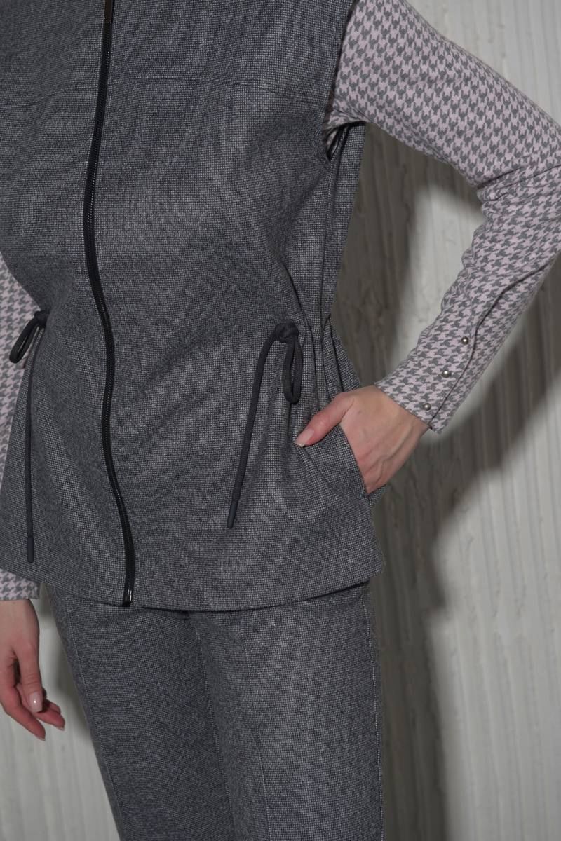 Жилеты Femme & Devur 30647 1.32F(170)