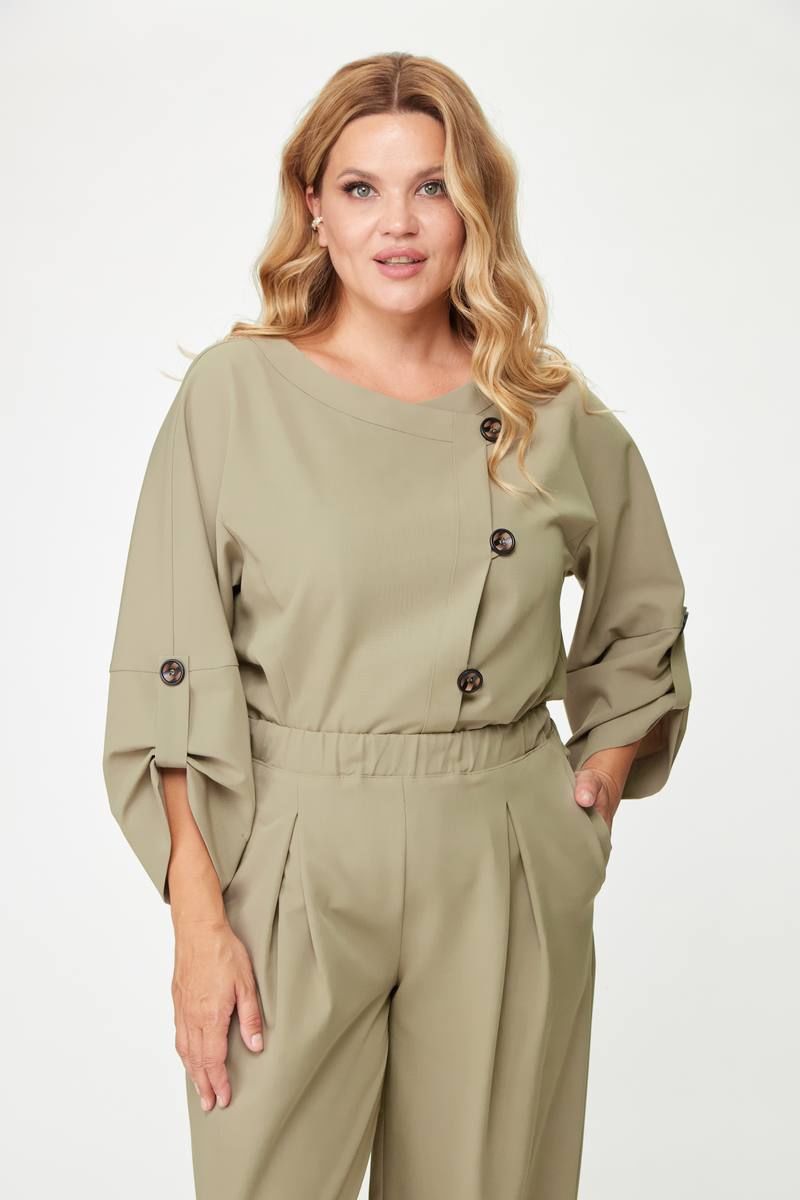 Брючный костюм Michel chic 1355 бежевый