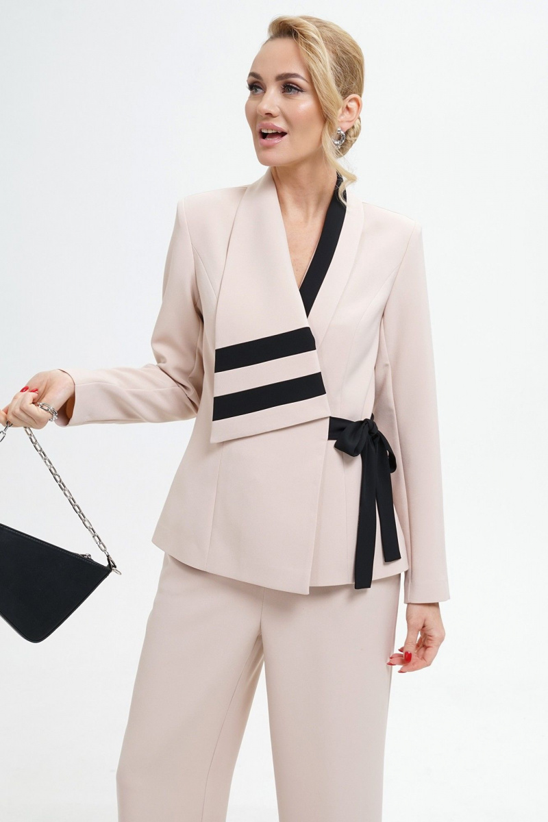 Брючный костюм Alani Collection 2280 пудра