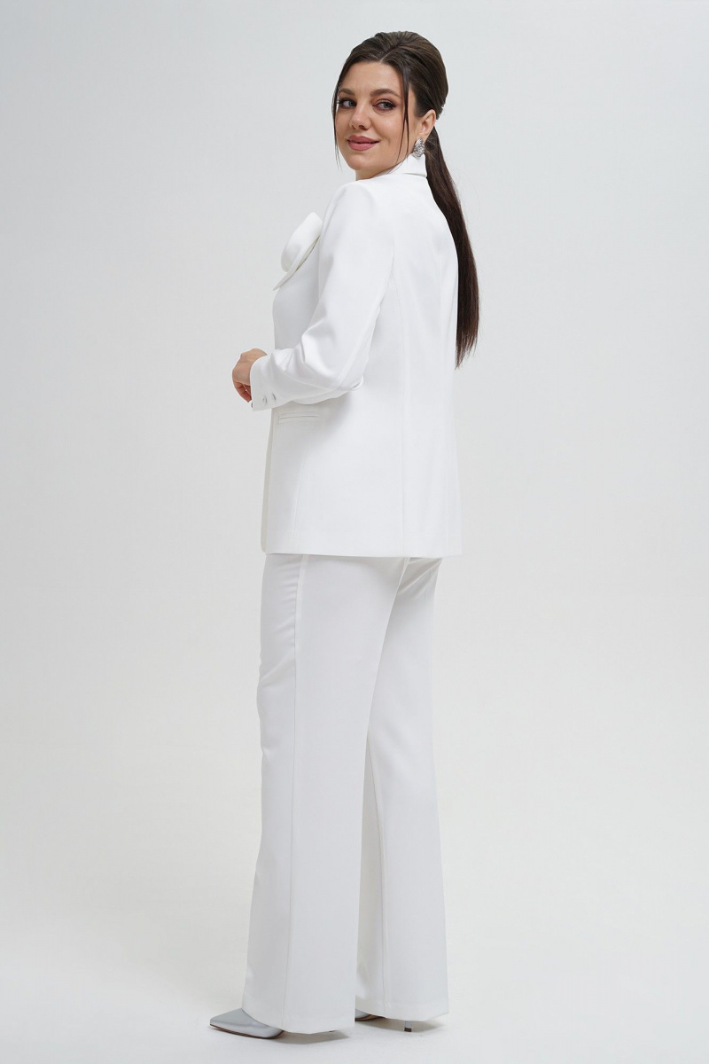 Брючный костюм Alani Collection 2143 молоко
