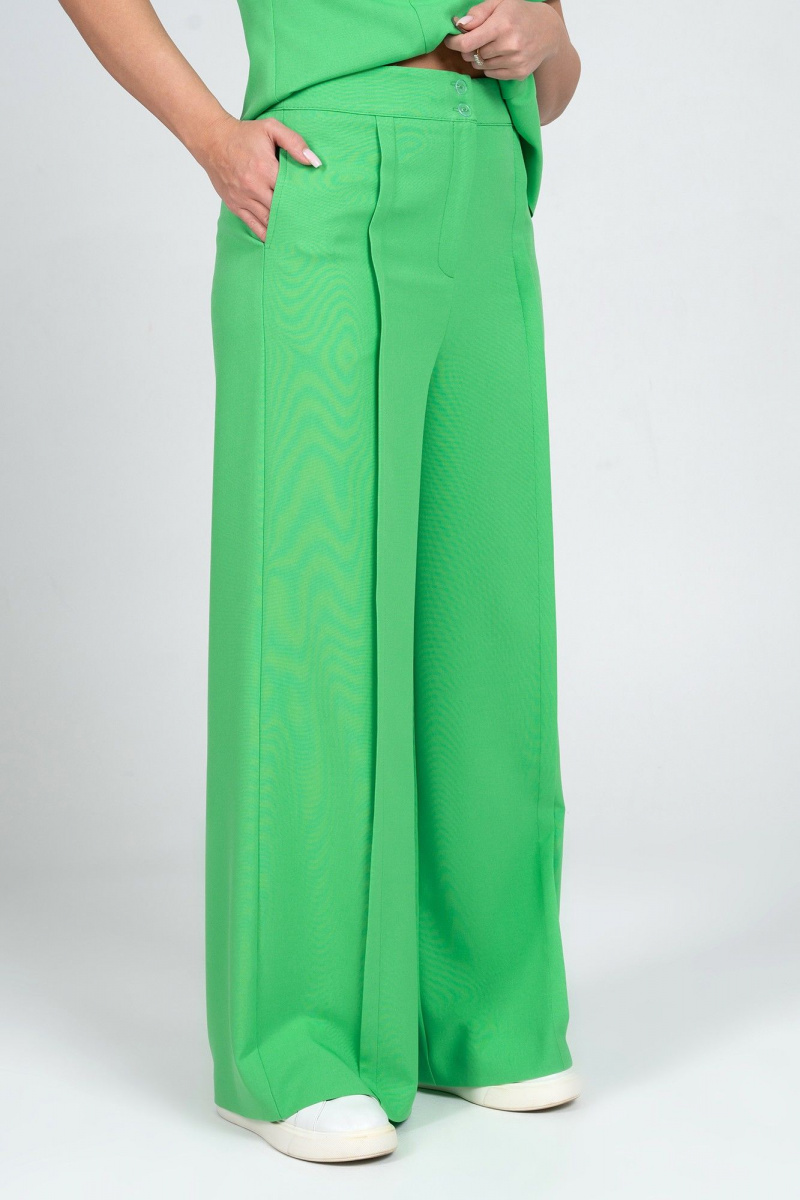 Брючный костюм Alani Collection 2344 зеленый