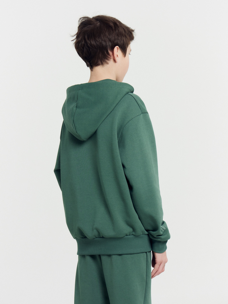 Костюм Mark Formelle 393347/Ф22/25180П-7 темная_зелень_печать_1_сл_на_пол_1сл_на_ПР_рук_1сл