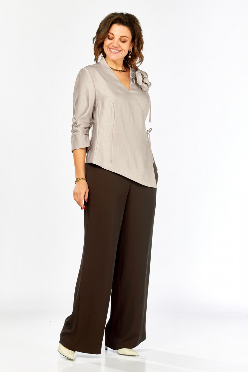 Брючный комплект Ольга Стиль С-968 бежево-коричневый