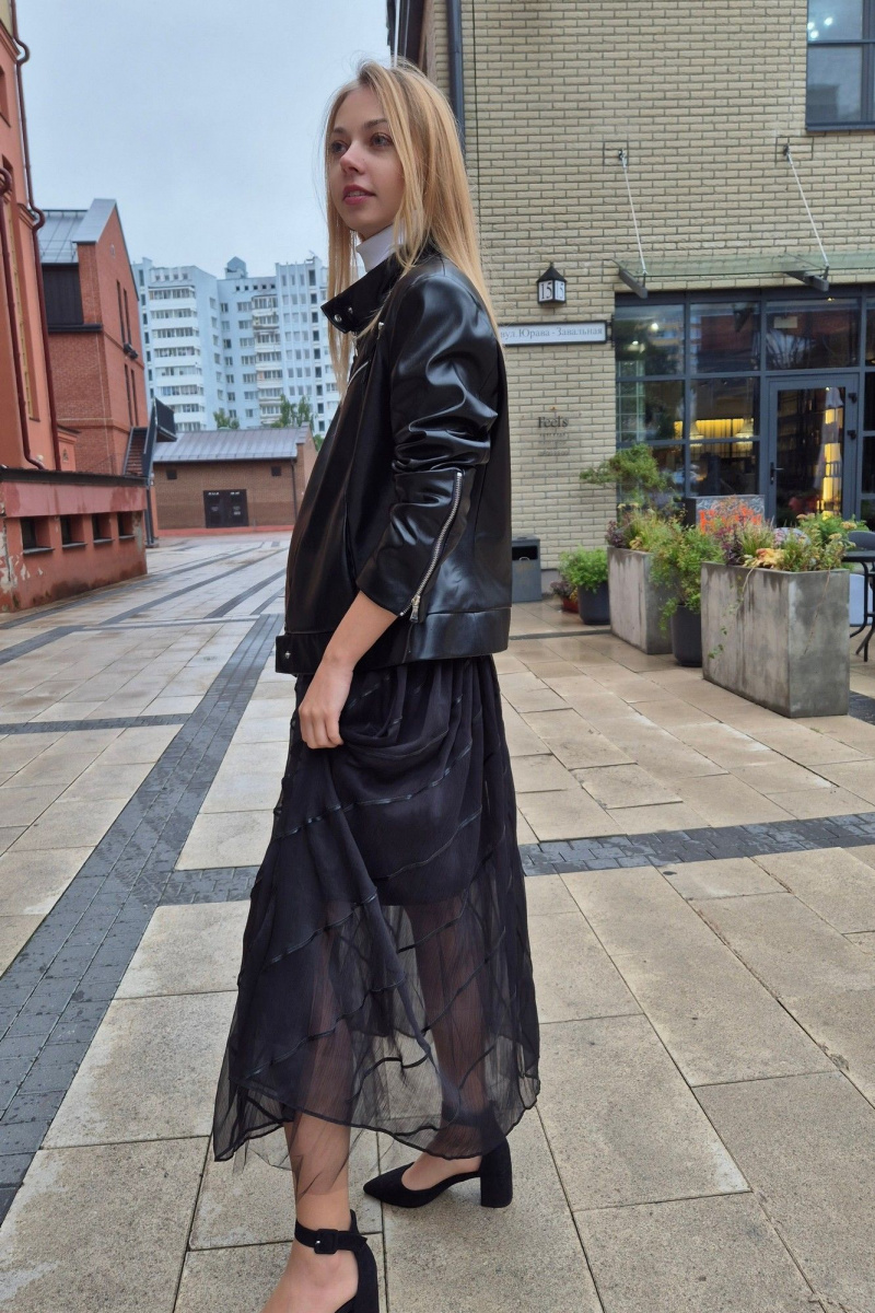 Женская куртка Shymoda 446-25 черный