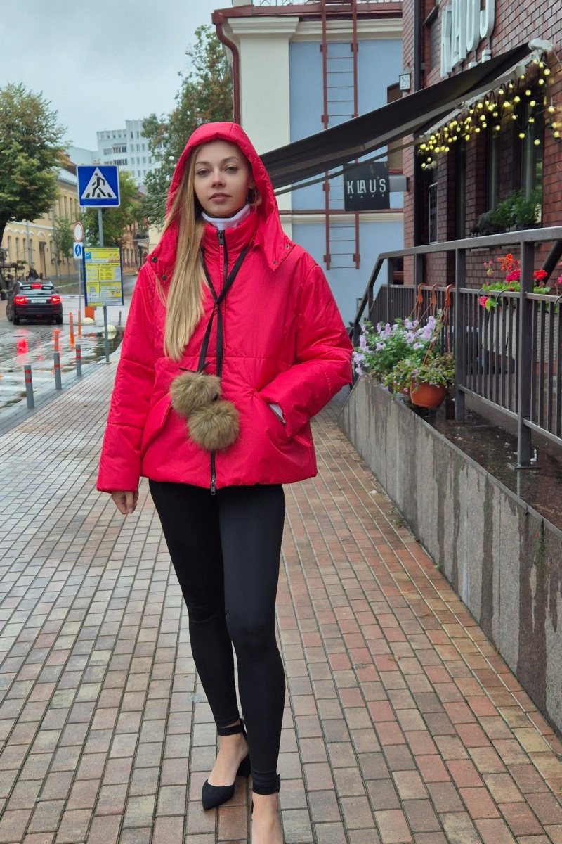 Женская куртка Shymoda 450-25 красный