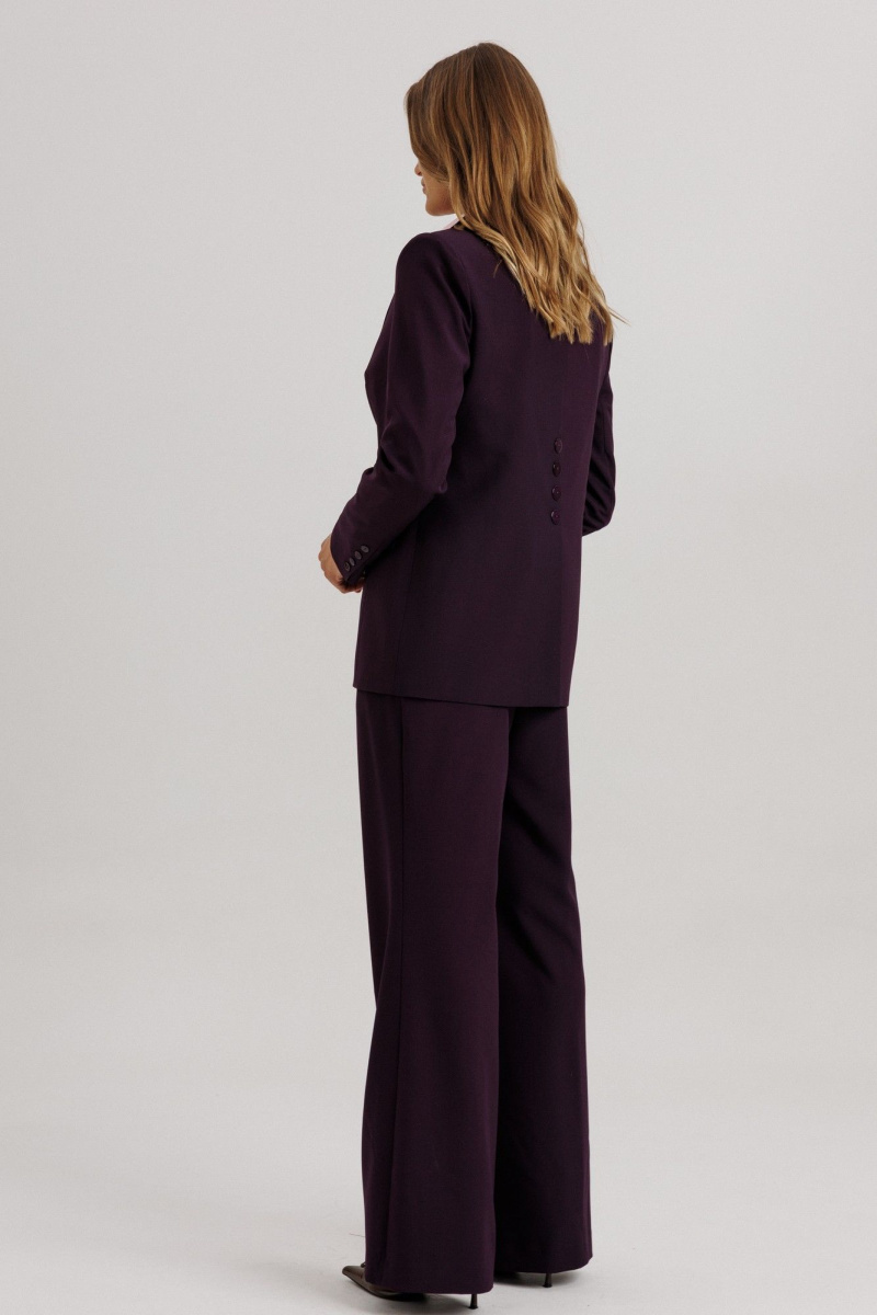 Брючный костюм Ларс Стиль 1142 темно-фиолетовый