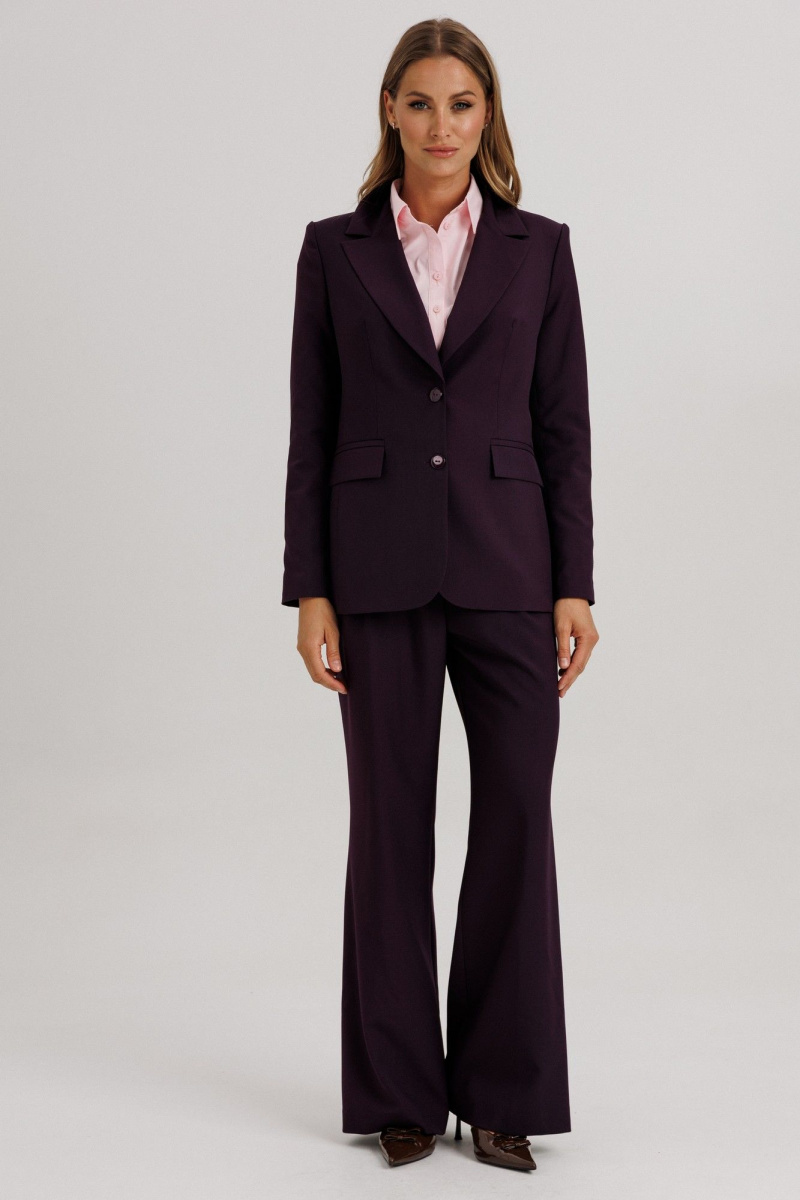 Брючный костюм Ларс Стиль 1142 темно-фиолетовый