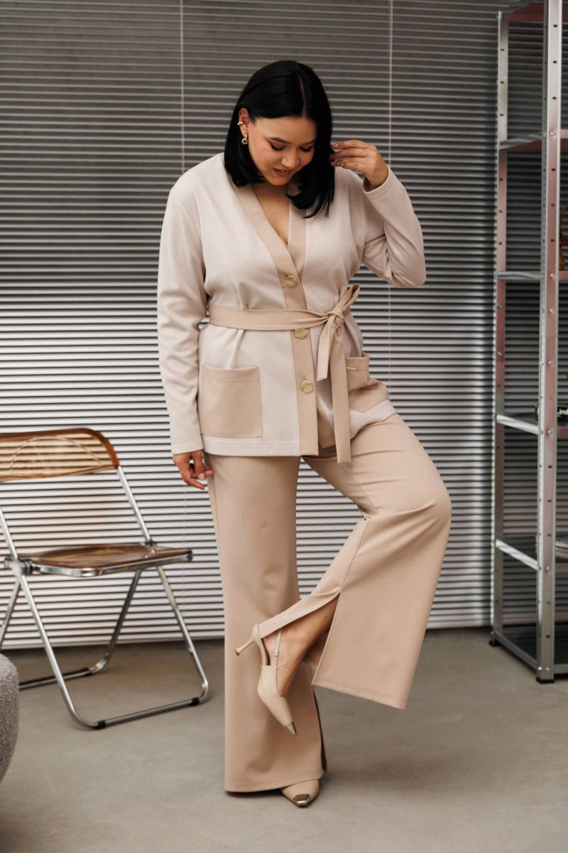 Брючный костюм Anastasia 1290 капучино