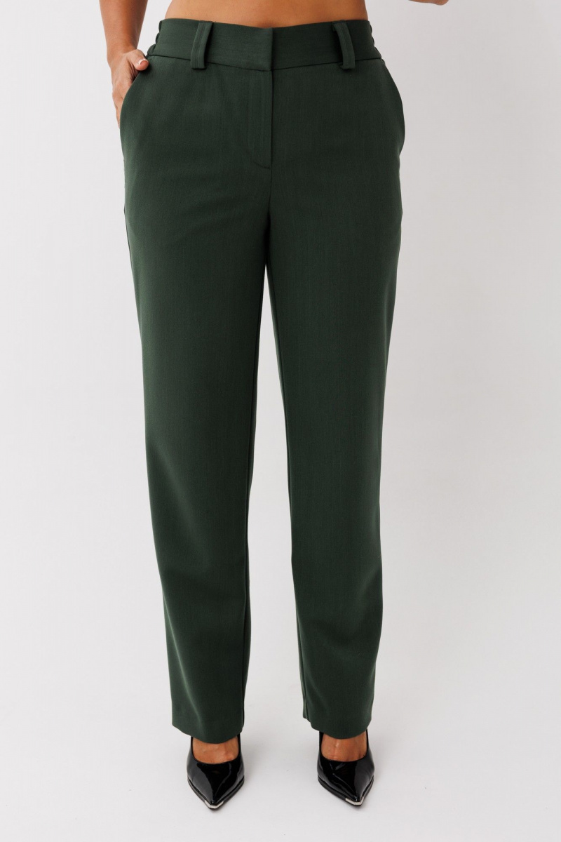 Брючный костюм Mislana 1267 зеленый