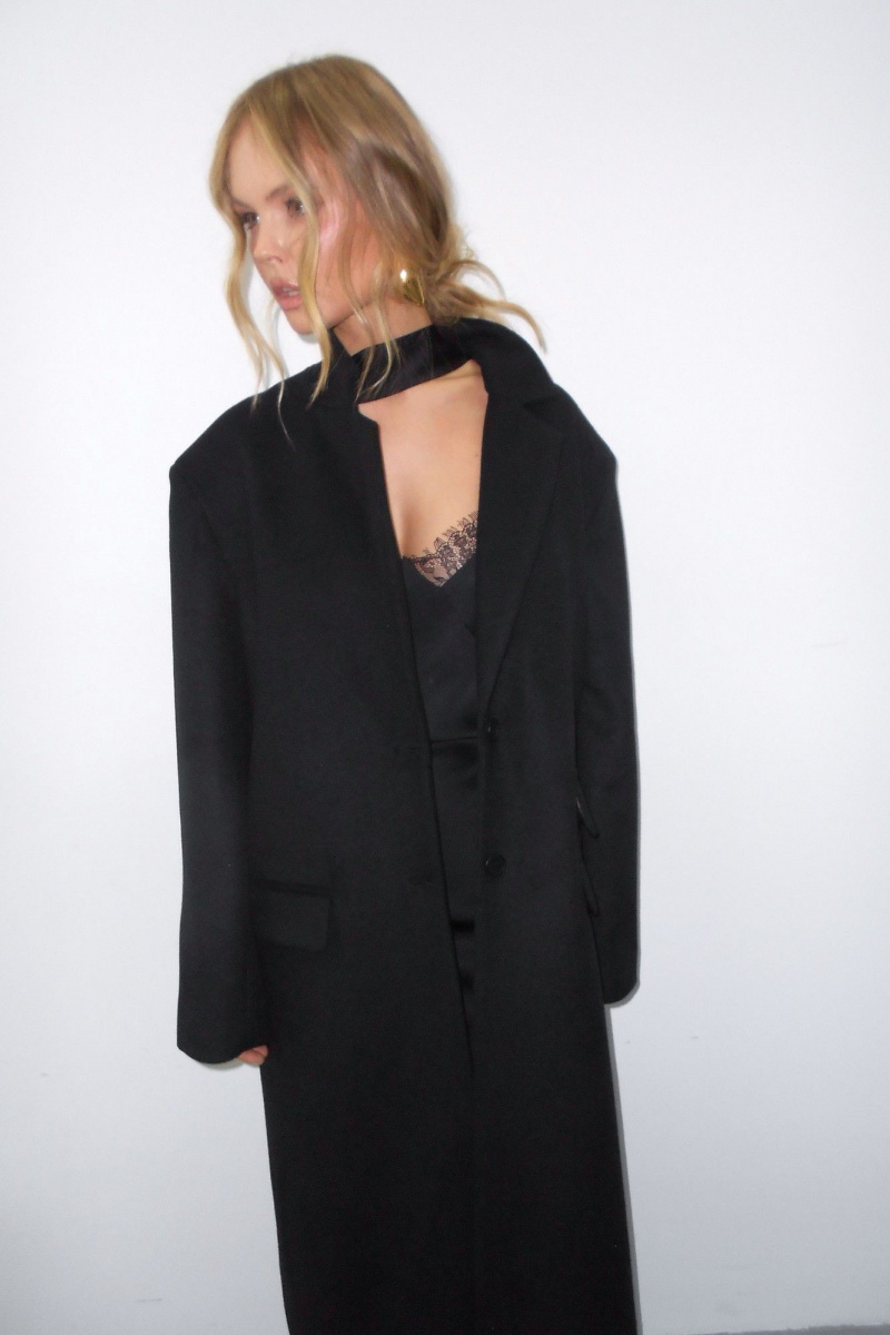 Женское пальто PiRS 6255 черный