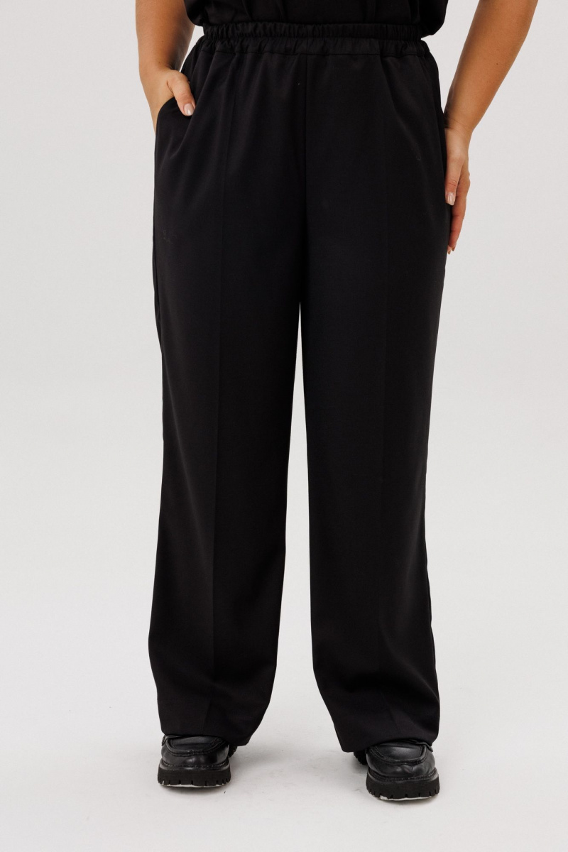 Брючный костюм OVERYOU М224 серо-черный