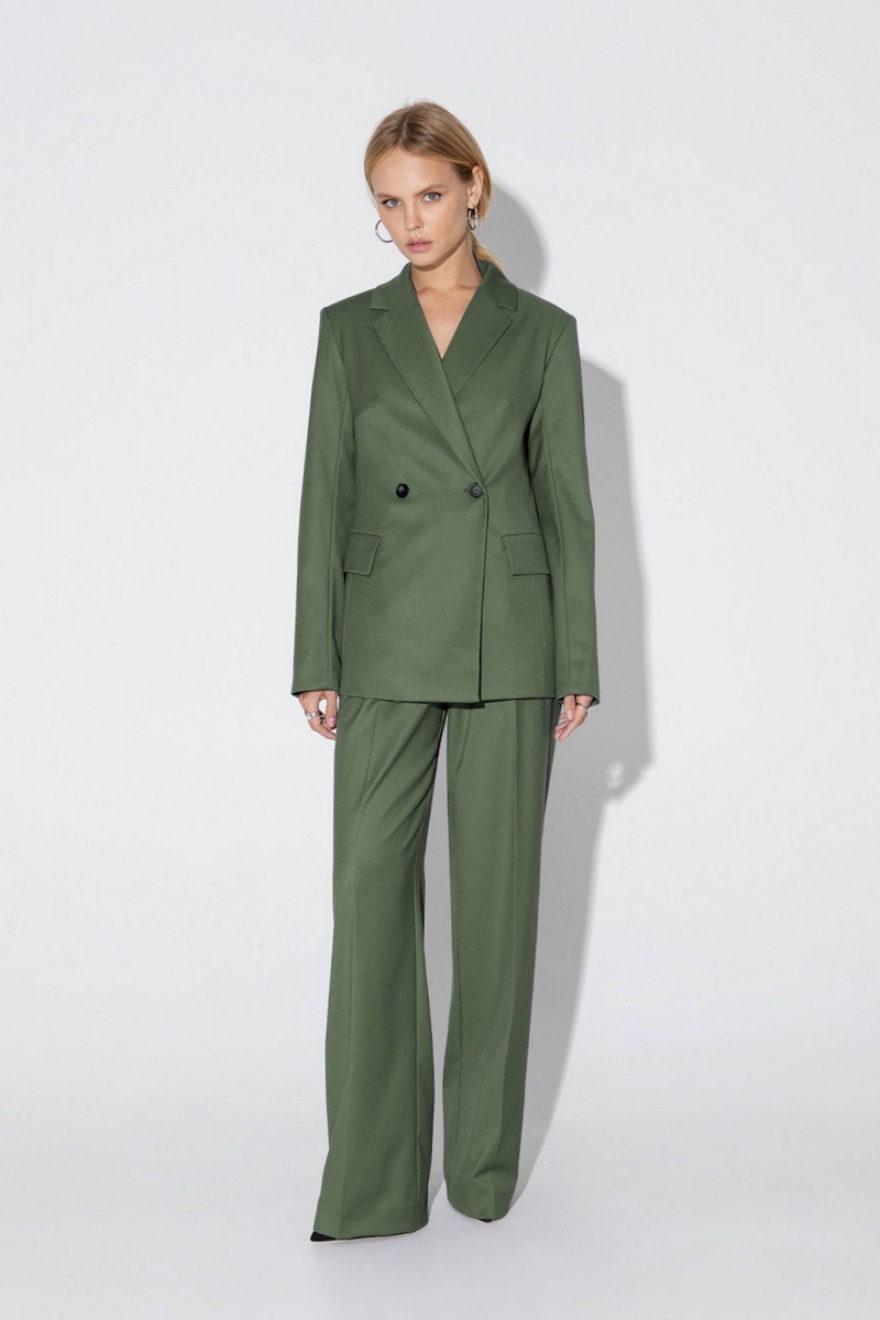 Брючный костюм PiRS 5031 зеленый