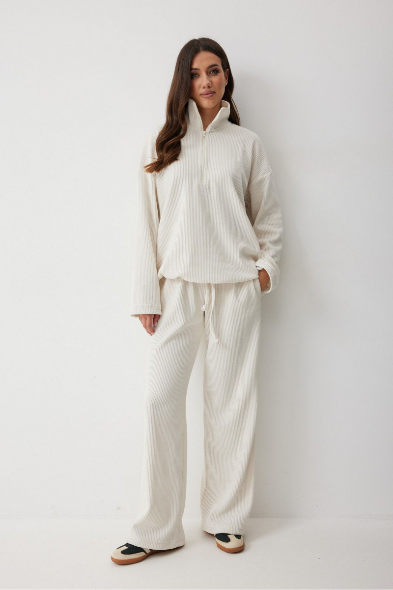 Джемперы T.N.D М157/2 молоко