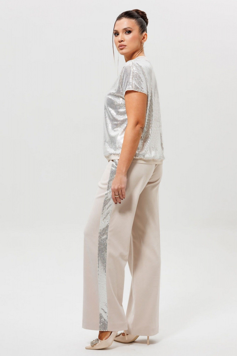 Брючный костюм Mislana 1277 серебро/беж