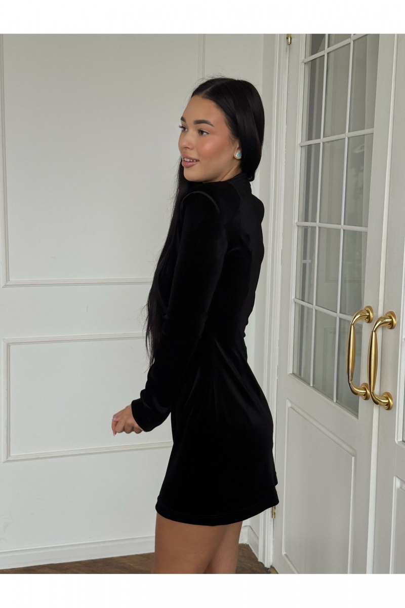 Платья THE.WOMAN 0386 черный