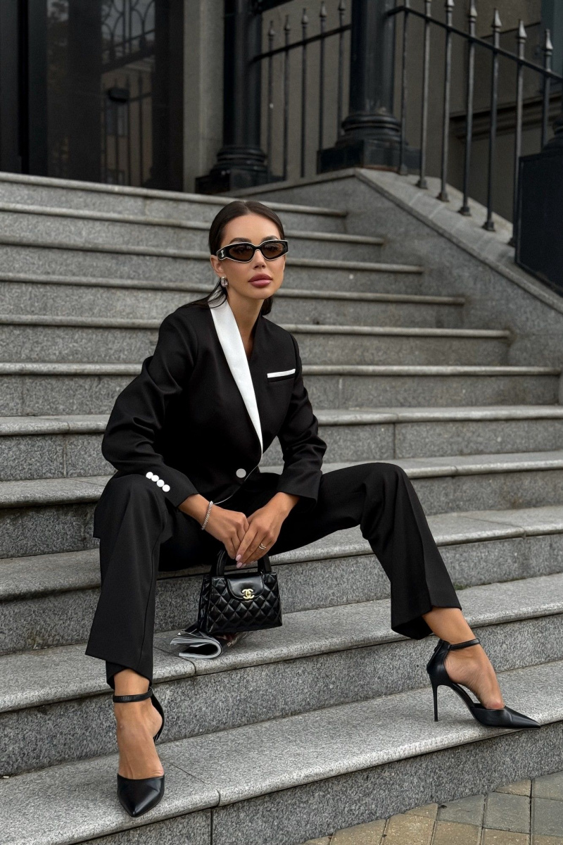 Брючный костюм Urs 24-440-1