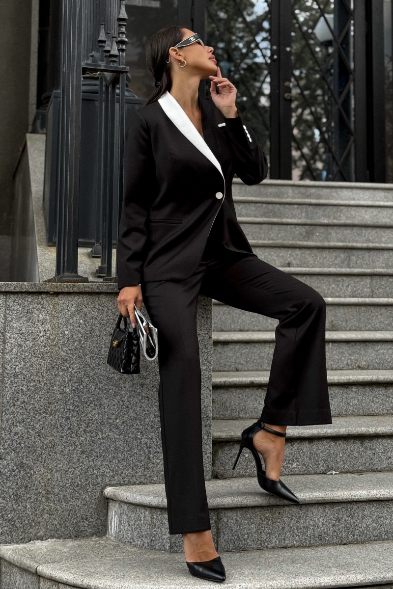 Брючный костюм Urs 24-440-1