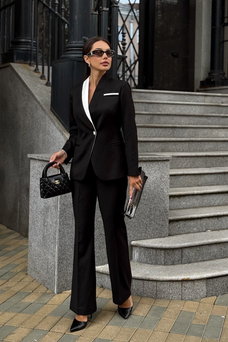 Брючный костюм Urs 24-440-1