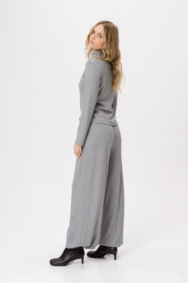 Брючный костюм PiRS 6388 серый