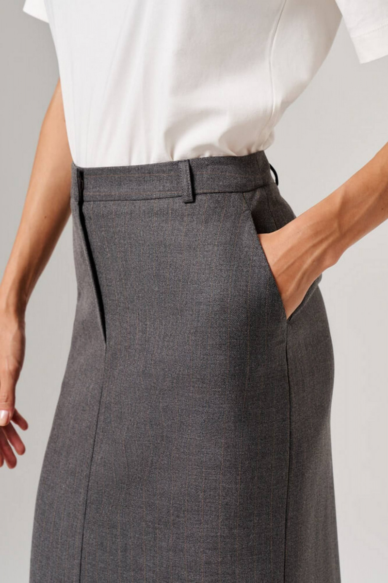 Юбки Nelva 4863 темно-серый полоска