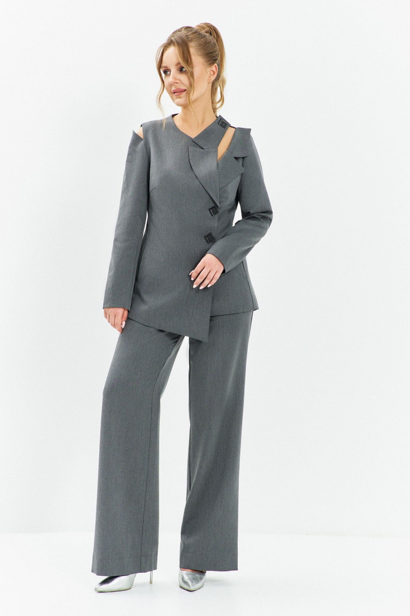 Брючный костюм Euromoda 637 серый