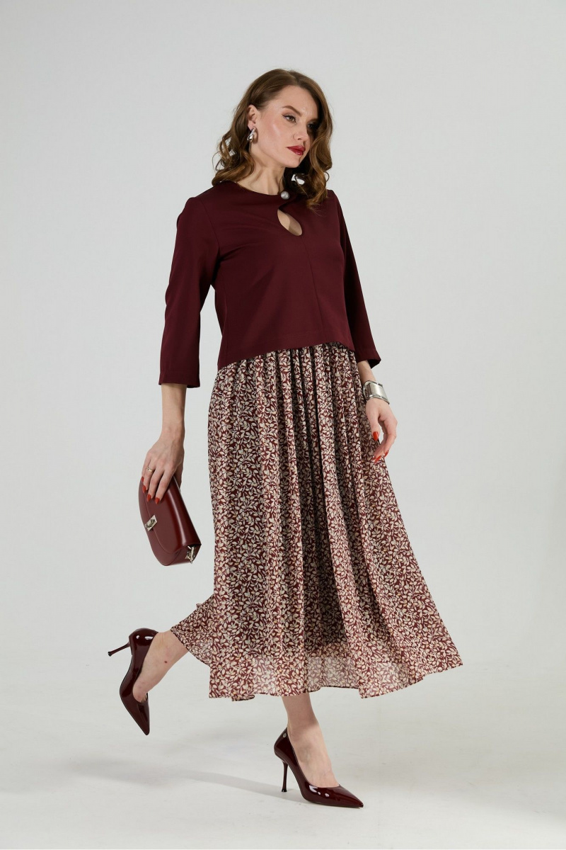 Платья NikVa 1009-1 бургунди и цветы на винном фоне