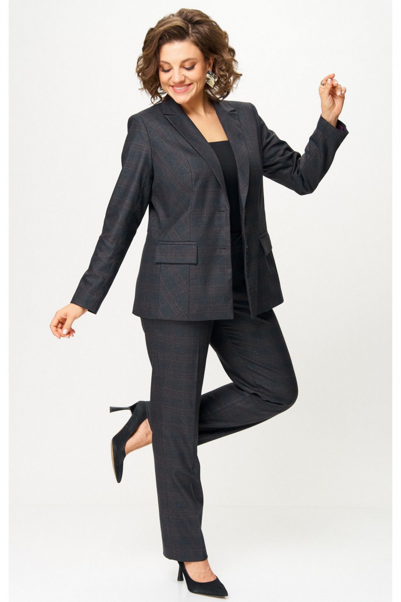 Брючный костюм БелЭльСтиль 412-3_14_22+609-3_23_22 серо-коричневая клетка