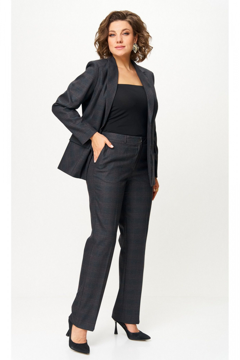 Брючный костюм БелЭльСтиль 412-3_14_22+609-3_23_22 серо-коричневая клетка