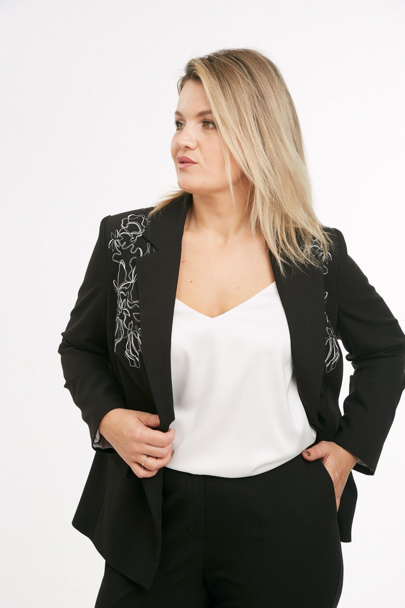 Брючный костюм Takka Plus 25-258/1 черный