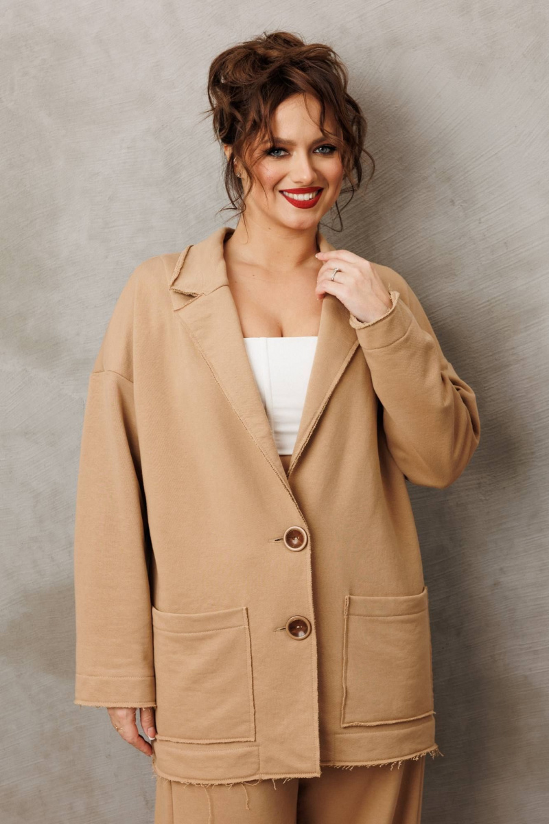 Брючный костюм Anastasia 1299 песочный