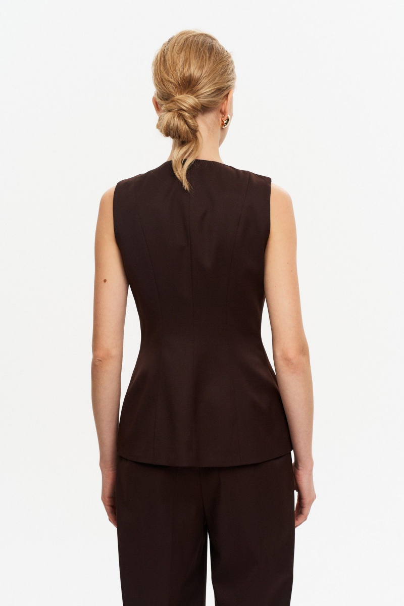 Жилеты THE VERY 2432 горький-шоколад