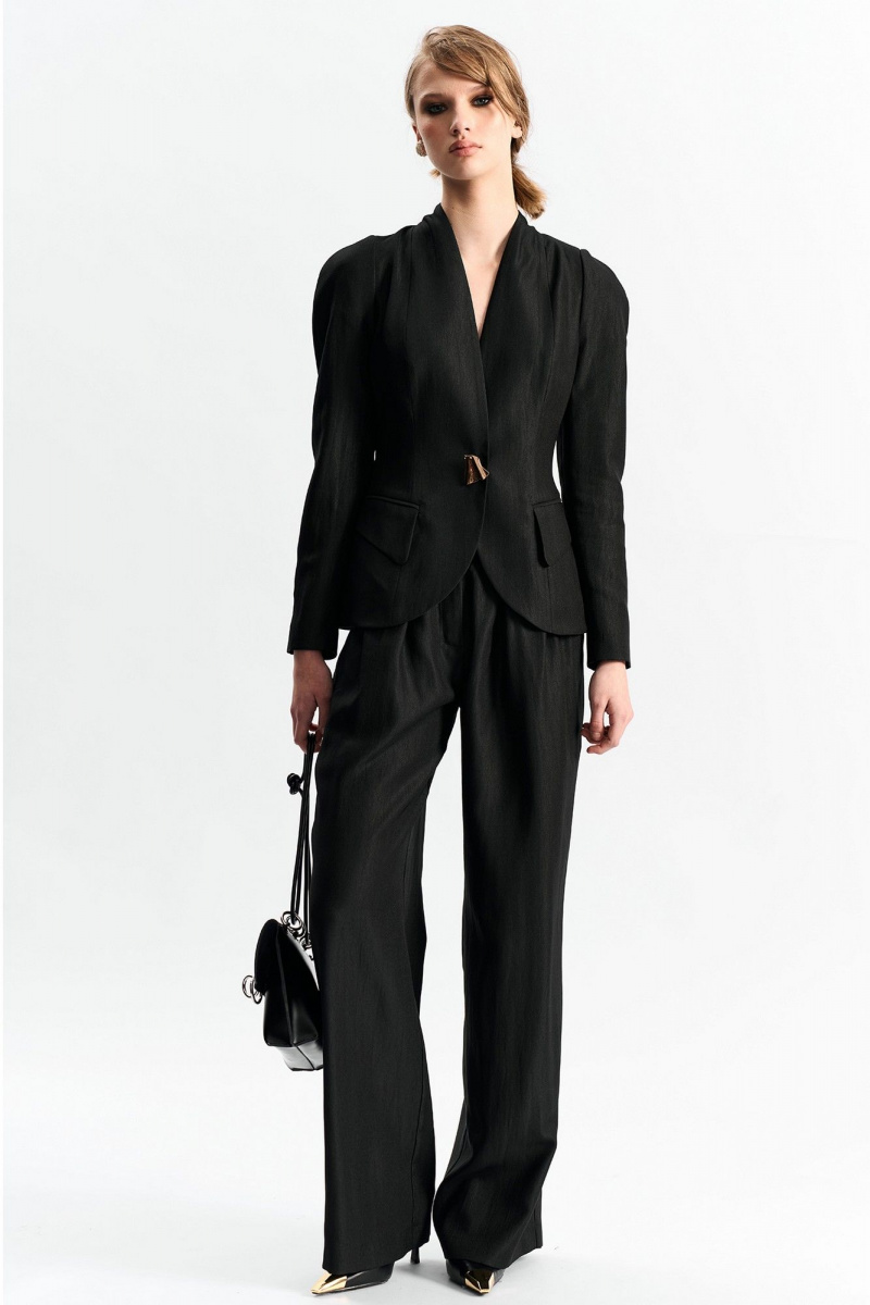 Брючный костюм MilMil 1275 черный