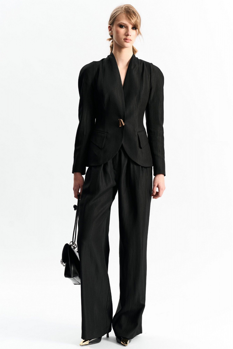 Брючный костюм MilMil 1275 черный