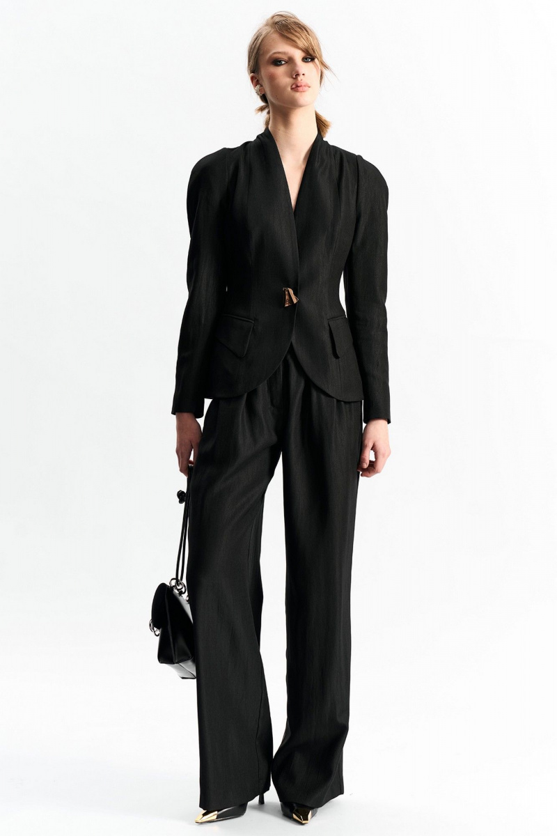 Брючный костюм MilMil 1275 черный