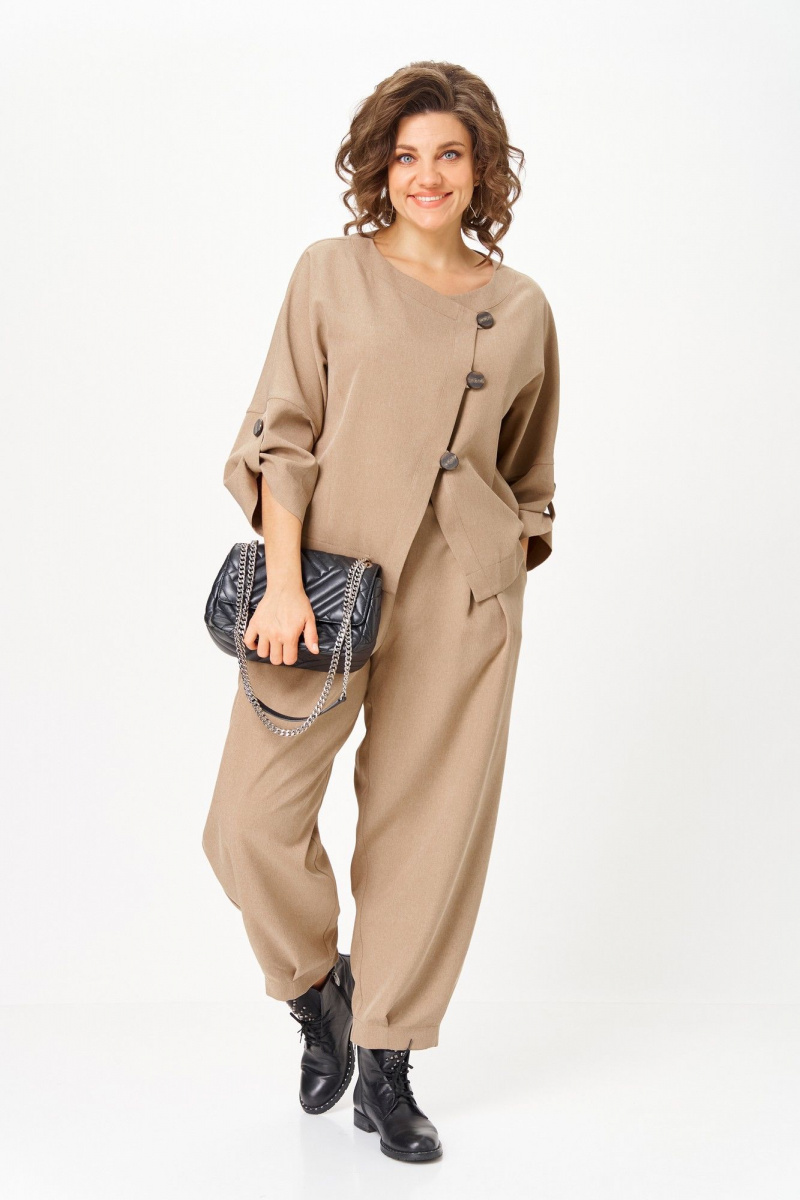 Брючный костюм Michel chic 1436/1 песочный