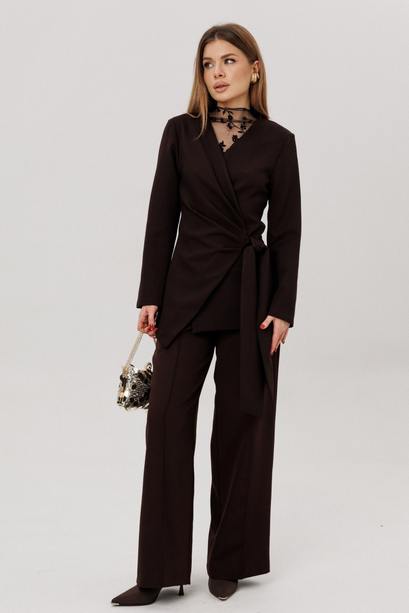 Брючный костюм Amberа Style 3023 шоколад