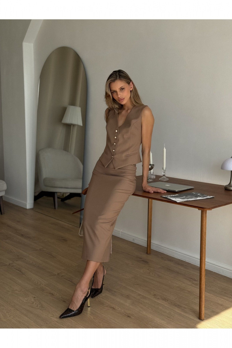 Жилеты KORTNI 11G25 бежевый