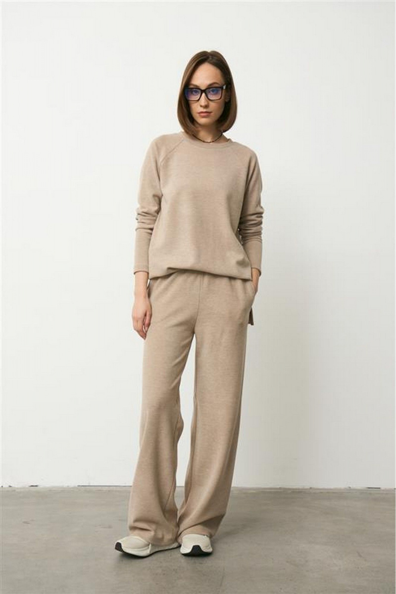 Брючный костюм Luitui R4061 бежевый