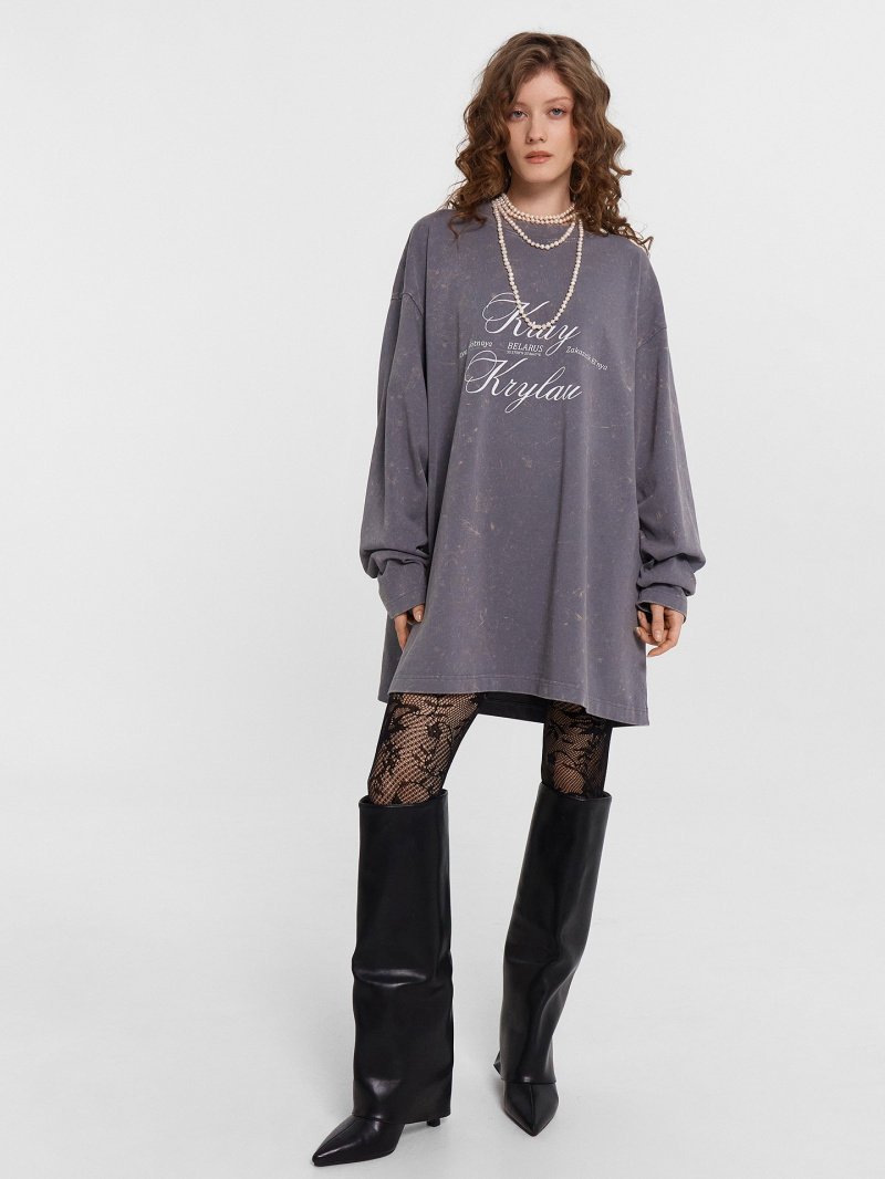 Джемперы Mark Formelle 122999/24-ОБР30377П-0 серый_туман_печать_009.2_ЛОНГ_Эйсид_1_сл_на_пол_